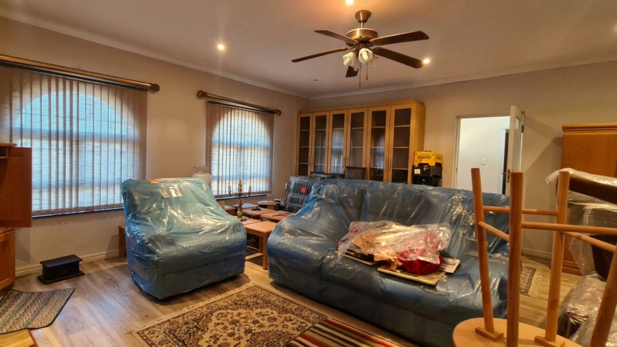  Bedroom Property for Sale in De Duin Western Cape